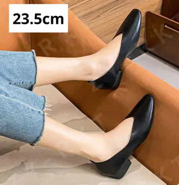 펌프스 로우힐 블랙 출퇴근 여성용 신발 23.5cm