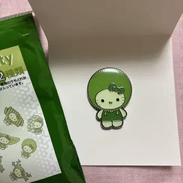 오사카 만박 일본관 조류 x 헬로키티 시크릿 핀 배지