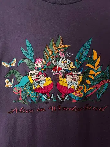디즈니 빈티지 원더랜드 앨리스 T셔츠 L 사이즈 90s 자수