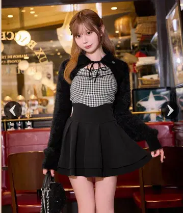 미셸 마카롱 슬림 레그 스커트 S 사이즈 블랙