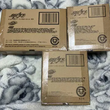 리볼브 체인지 피규어 3점