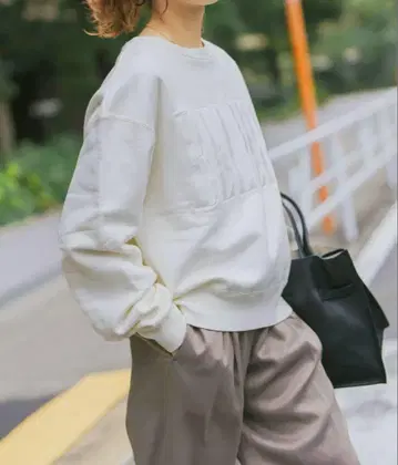 Spick and span 로고 맨투맨