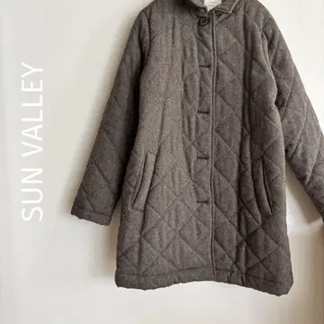 [새상품급] SUNVALLEY HugHug 퀼팅 코트 내추럴 M