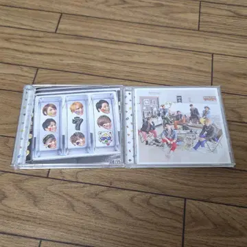 WEST. 럭키이이이이이이7 앨범 2장 세트