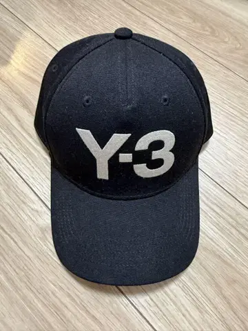 Y-3 블랙 야구 모자