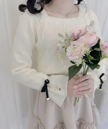 couture BY ROJITA 하트 단추 리본 포함 케이블 니트