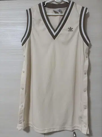 adidas originals 슬리브리스 원피스 베이지