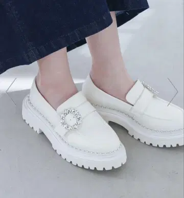 evol 화이트 비쥬 모티브 로퍼 24cm 새상품 미사용