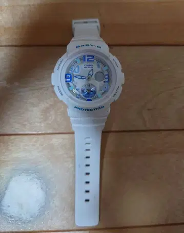 Baby-G 아날로그 시계