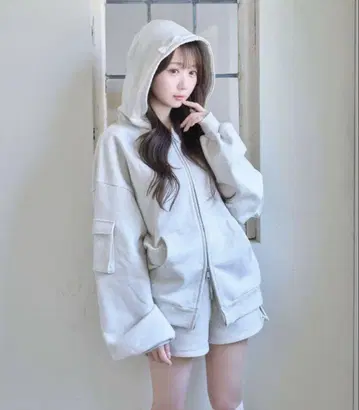 로제뮤즈 Satin ribbon point cargo zip set