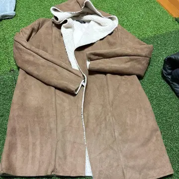 Beno 브라운 무스탕 코트 M 사이즈