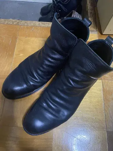 새상품급 파드로네 블랙 가죽 사이드 지퍼 부츠