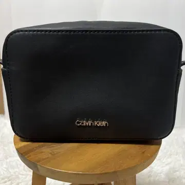 새상품급 Calvin Klein 숄더 블랙 캘빈클라인