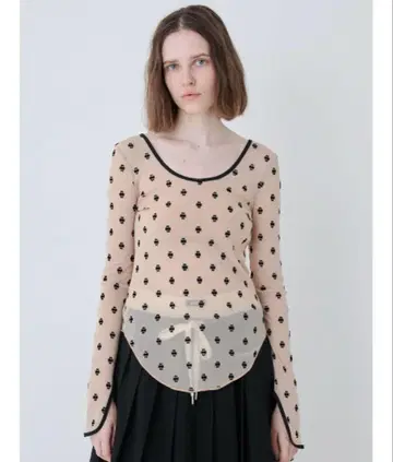 SORIN SWAN LAKE U-NECK TOP