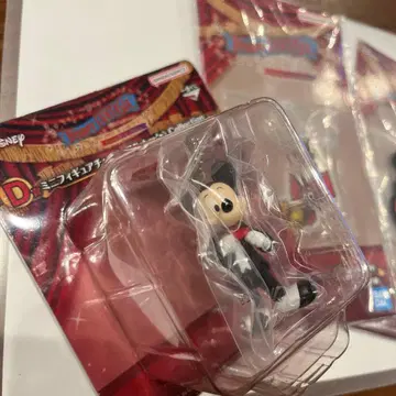 Disney FANTASIA 85주년 기념 미키마우스 키링 세트