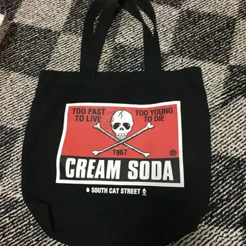 CREAM SODA 스컬 디자인 토트백