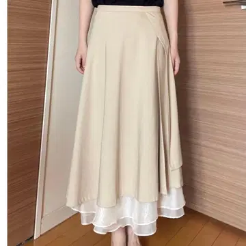 성숙/러블리 플레어 스커트 베이지 비대칭 고급 엘레강트 새상품급