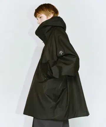 DESCENTE for Graphpaper Oversized CREAS