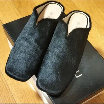 MOHI 송치 샌들 블랙 가죽