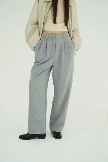CLANE TWO TUCK SWEAT PANTS