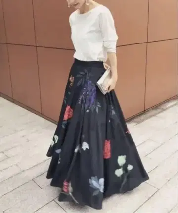 [아메리 빈티지] 아만다 서큘러 스커트
