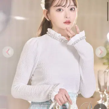 비즈 하이넥 탑스