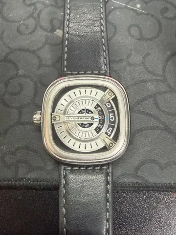 SEVENFRIDAY SF-M1/01-D0407 자동 시계