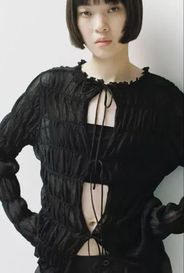 [택 포함 새상품] ZARA/셔링 장식 세미 시스루 니트탑