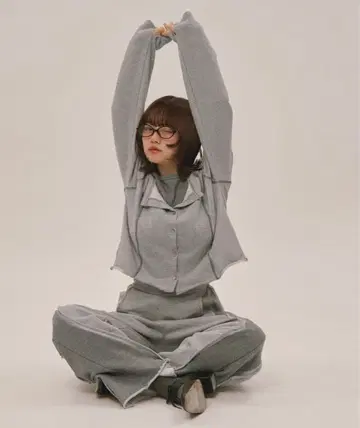 로완뉘 loin nuit 레이어드 디자인 맨투맨 상하의