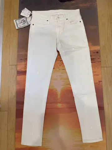 e JEANS 화이트 데님 팬츠