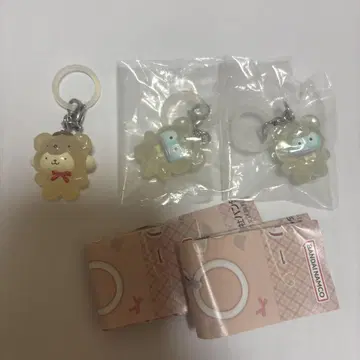 산리오 라떼곰 디자인 메지루시 액세서리
