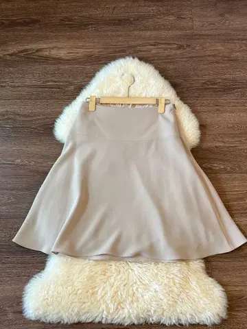 theory Classic Crepe Flared Skirt