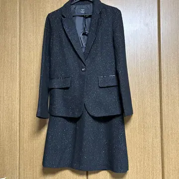 미사용 새상품 블랙 라메 디자인 수트