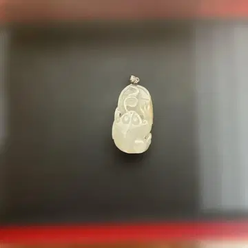 투명석 동물형 펜던트