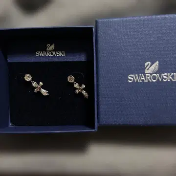 Swarovski 골드 크로스 귀걸이