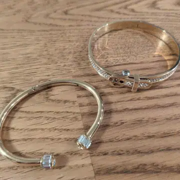 HENRI BENDEL 골드 뱅글