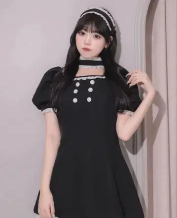 pium 코튼 프릴 초커 인형 원피스 블랙