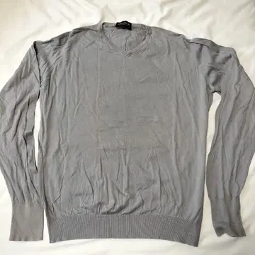 JOHN SMEDLEY 그레이 V넥 스웨터 M 사이즈 (얼룩 있음)
