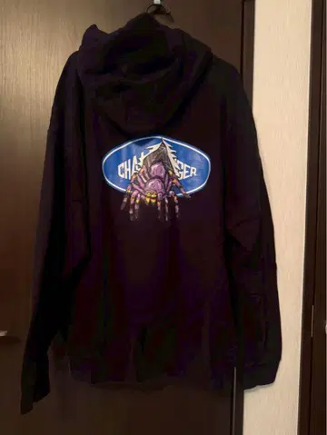 챌린저 후드티
