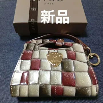 미사용 새상품 ATAO 참 앤티크 루비 백참