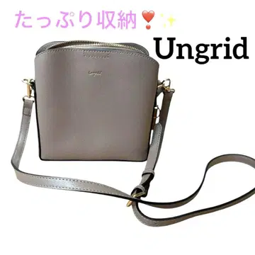 새상품급 Ungrid 숄더백 베이지