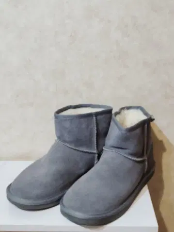 emu 부츠 그레이 25cm