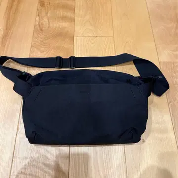 Bellroy Venture Sling 9L