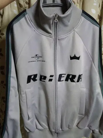 킹프리 ReERA 트랙 자켓 S 사이즈 팝업