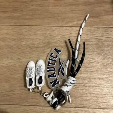 NAUTICA 리복 스니커즈형 키링
