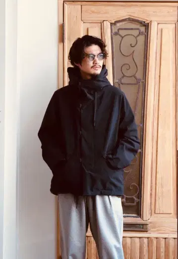 TEATORA Souvenir Hunter S/L BR-PLUS 블랙