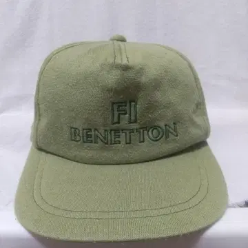 BENETTON 올리브 그린 캡 프리 사이즈