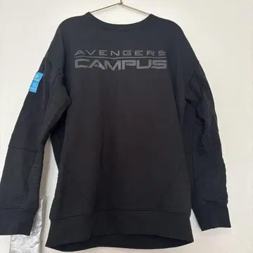 AVENGERS CAMPUS 블랙 맨투맨