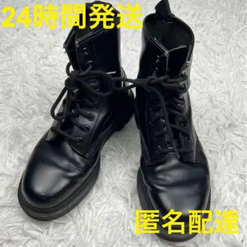 Dr.Martens 닥터마틴 8홀 부츠 블랙