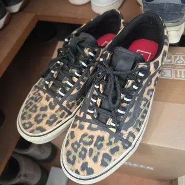 Vans 레오파드 무늬 스니커즈